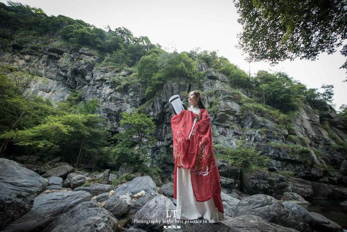 究竟星座可信吗游戏画面